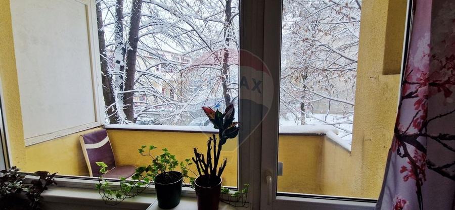 Apartament 2 camere,etaj 1, semidecomandat, balcon,zona centrala - 5