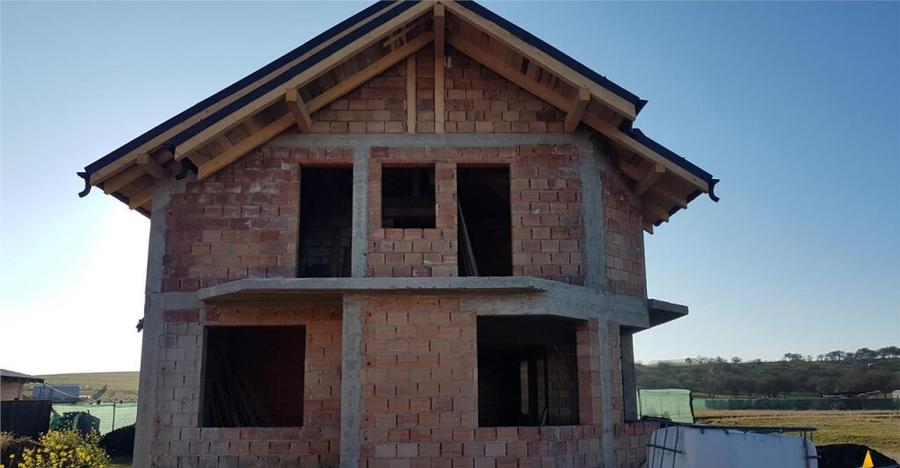 Casa pe 2 nivele ,la 15 minute de Brasov, DJ 112A, finaliz - 15