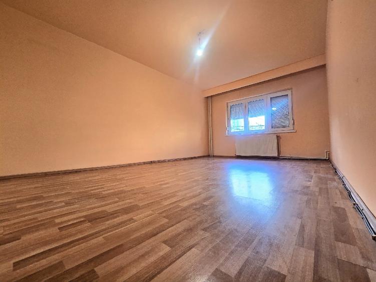 Ap. 2 cam cf I dec, zona Calarasi 4 parter - 1