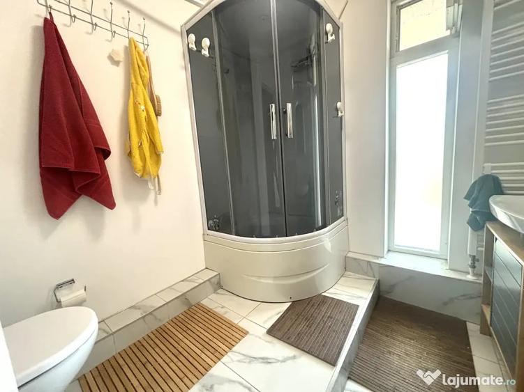 Casă cu 7 camere în Livada de Bihor