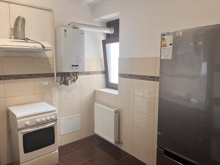 apartament 2 cam ,balcon , parcare aproape de Shopping City - 4