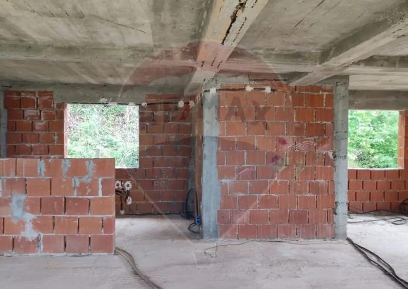 Casa de vacanta cu 6 camere de vanzare Suncuius - 9