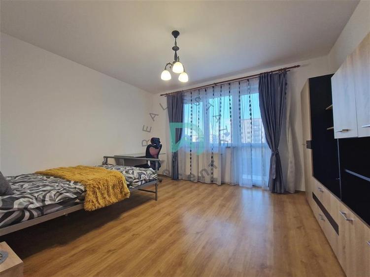 Garsoniera Casa Nobel, loc de parcare si gradina  proprie - 2