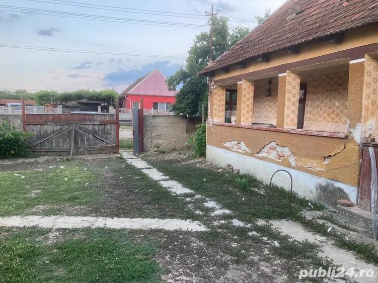 Vind Casa in localitatea Chislaz jud Bihor - 1