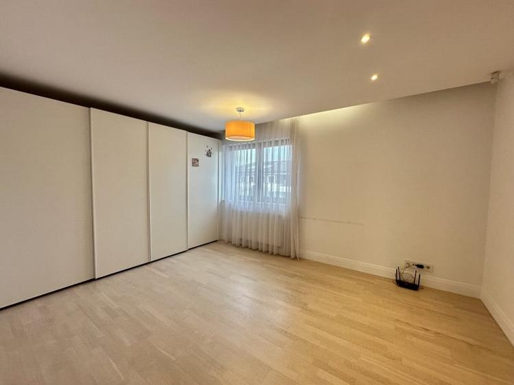 SANSA UNICA IN OXFORD GARDENS | VILA CU 3 DORMITOARE - AISB - 15