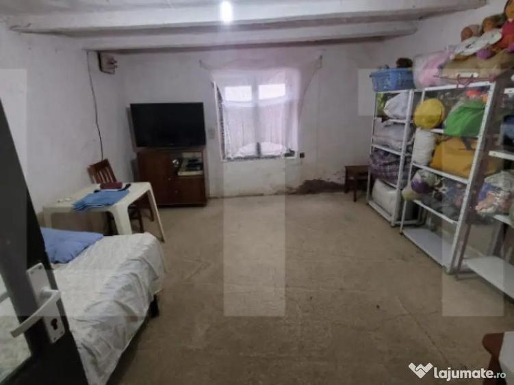 Casa de vanzare, 40 mp, teren 480mp, zona Plopi - 4