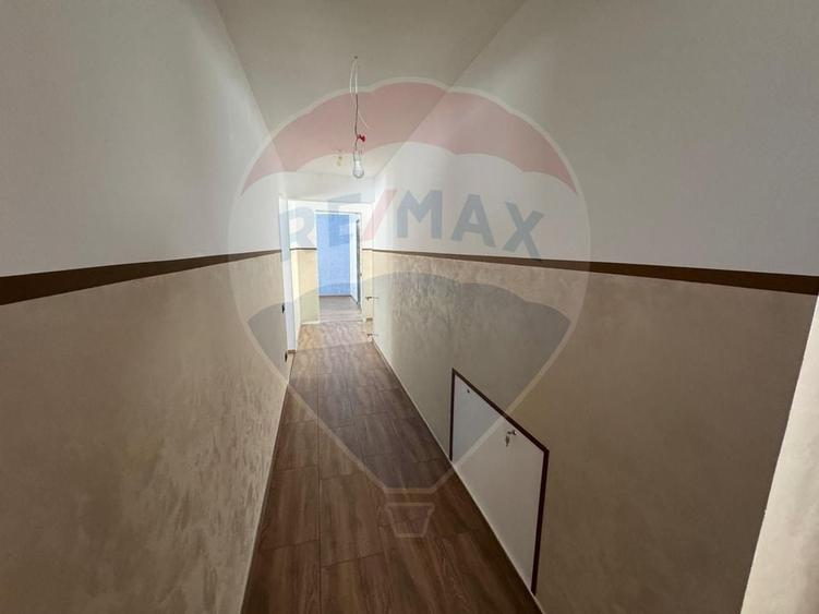 Casa  si  teren zona Balaurul - 4