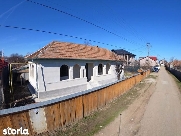 Casa la pret de apartament 4 camere, teren 1770 mp, renovata Ciorani - 3