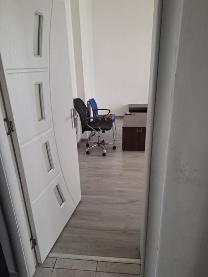 Garsoniera decomandata zona berceni, str.Postalinoului - 3