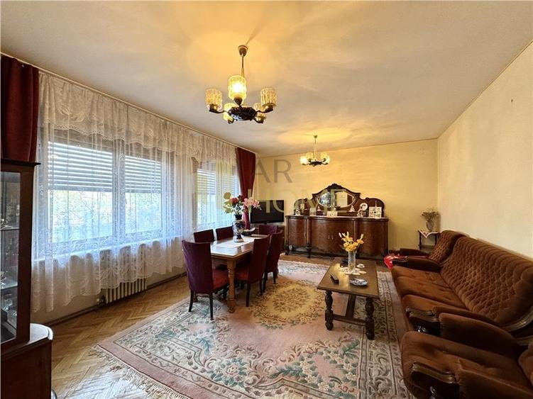 Apartament 3 camere, curte, boxa, ultracentral, Ploiesti - 1