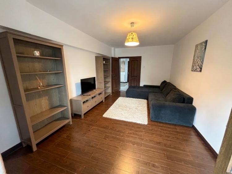 Octavian Goga - Pasaj Mărășești  - 2 camere dec - vedere spate - 2