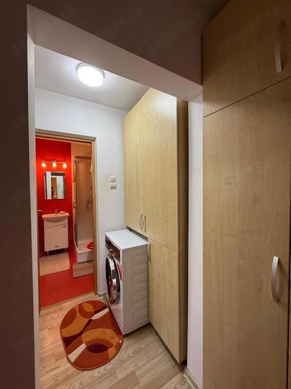 APARTAMENT de vanzare in zona LIPOVEI spatios, et. - 1