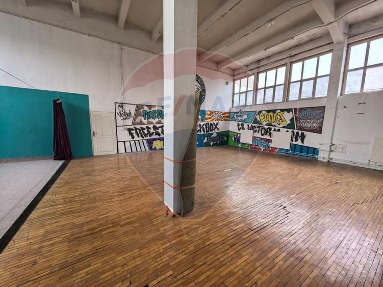 Spațiu de închiriat pt sala dansuri, gimnastica, sala sport -- 220mp - 3