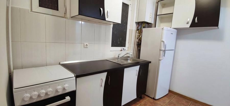 VAND APARTAMENT  DOUA CAMERE CU INTRĂRI SEPARATE - 12