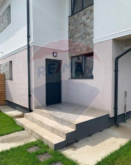 Vila eleganta Cernica, 100 mp utili, 200 mp teren, apro... - 2