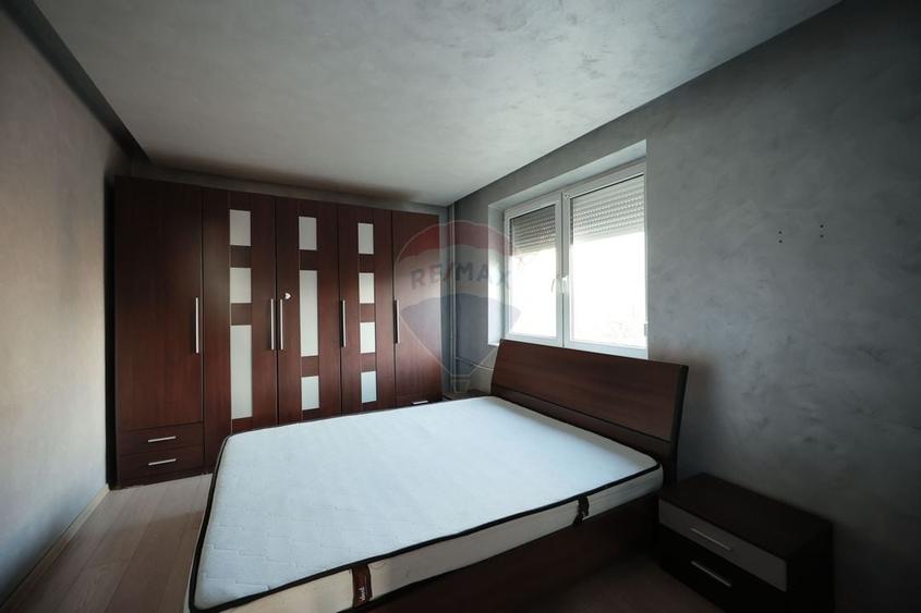 Apartament cu 3 camere de închiriat, în zona Rogerius - 5