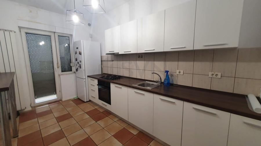 REV2005390 Vila 9 Camere I De Vanzare I Parcul Circului - 13