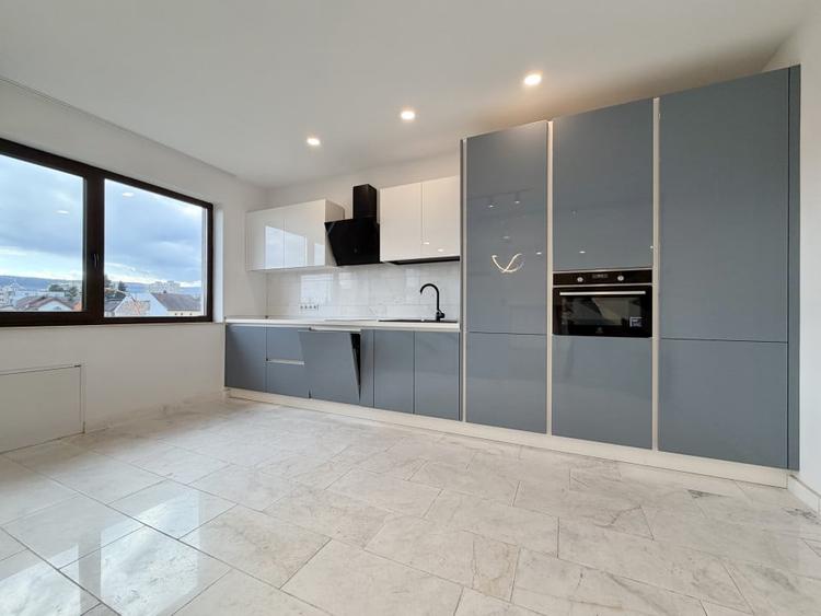 Spatiu birou in imobil tip vila, 3 incaperi,120 mp, parcari,Gheorgheni - 4