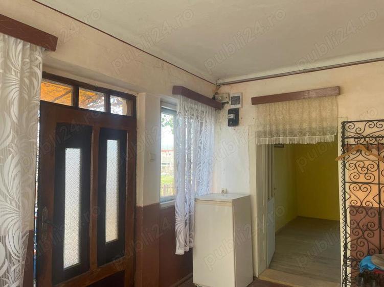 Sat SASAR, casa vaiog + caramida 4 camere,hol,bucatarie ,camara,baie, anexe, teren10 arii,79000 euro - 4