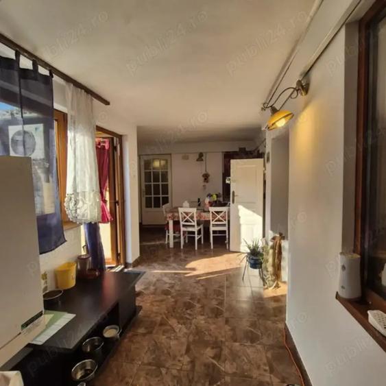 vind casa 5 camera .zona de interes(market&puncte alimentare&scoala&gradinite)mij.transpilort public - 3