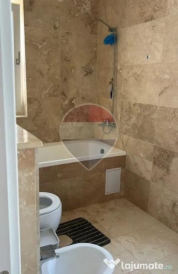 Casă cu 4 camere cu Teren 450 Mp în Tamași