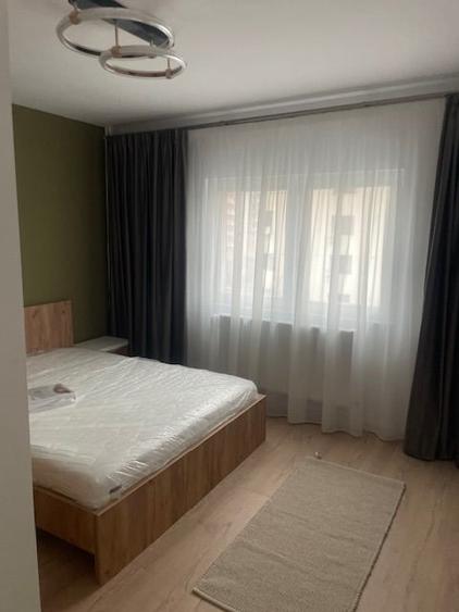 Inchiriez ap. 2 camere zona 13 Septembrie-Prosper - 2