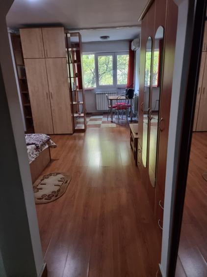 VANZARE GARSONIERA MILITARI- VETERANILOR - 9