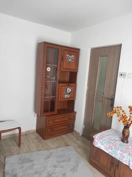 garsoniera etj2 zona Dacia - 16
