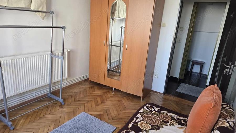 Vand sau inchiriez apartament 2 camere decomandat in Deva, zona Balcescu, etaj 3, mobilat - 13