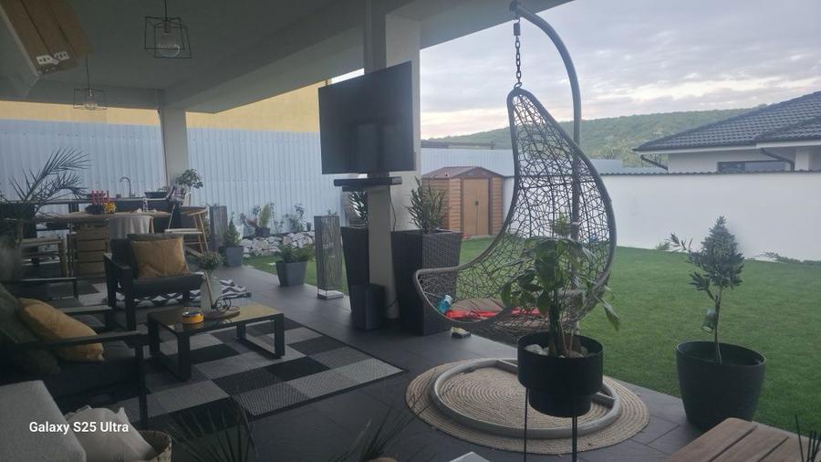 De vanzare - Casa parter zona Corunca - 1