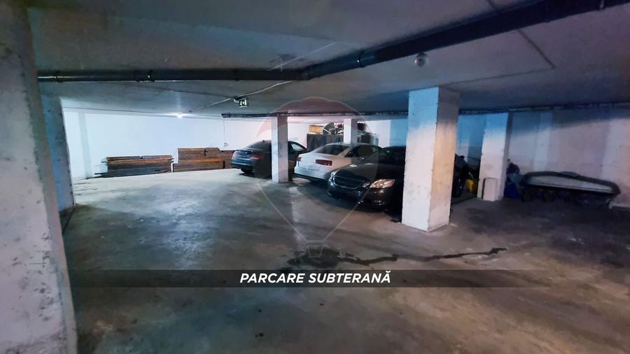 Apartament 3 camere de închiriat bloc nou lift în zona ultra Central - 15