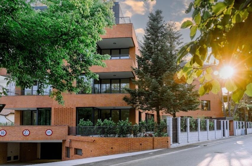 Apartament 2 camere, prima inchiriere, gradina 102 mp, zona Zoo  Baneasa - 1