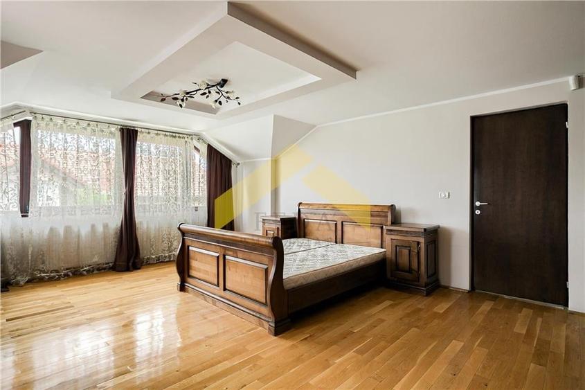 Casa de vanzare in Vladimirescu Cartierul Tineretului - 9