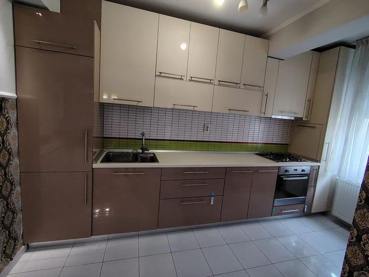 Apartament 2 camere  Cartier Latin Parcare - 10