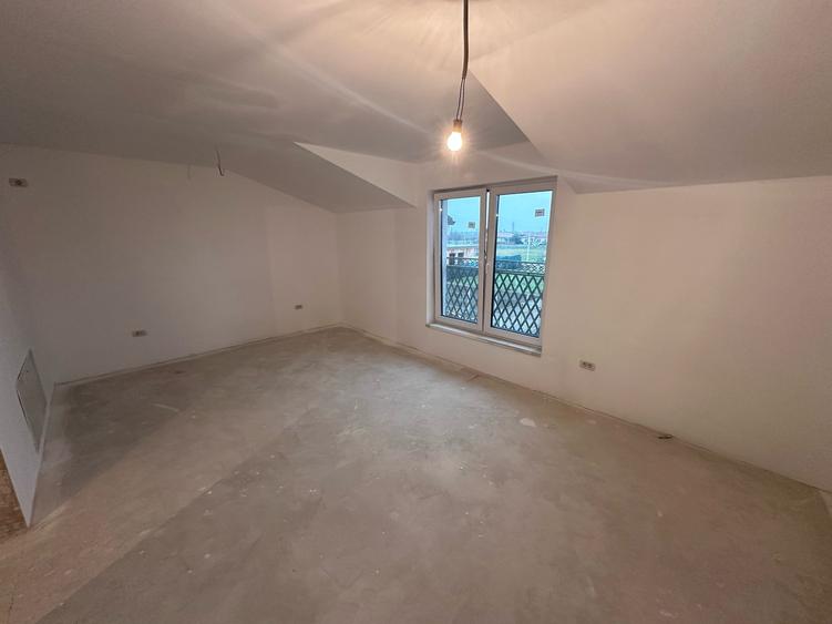 Duplex 4 camere, toate utilitatile la asfalt - 5