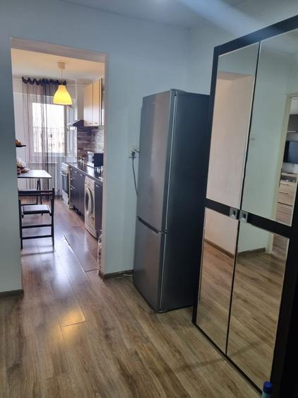 43 mp de vanzare in zona Prosper Mall 13 Sepembrie - 7