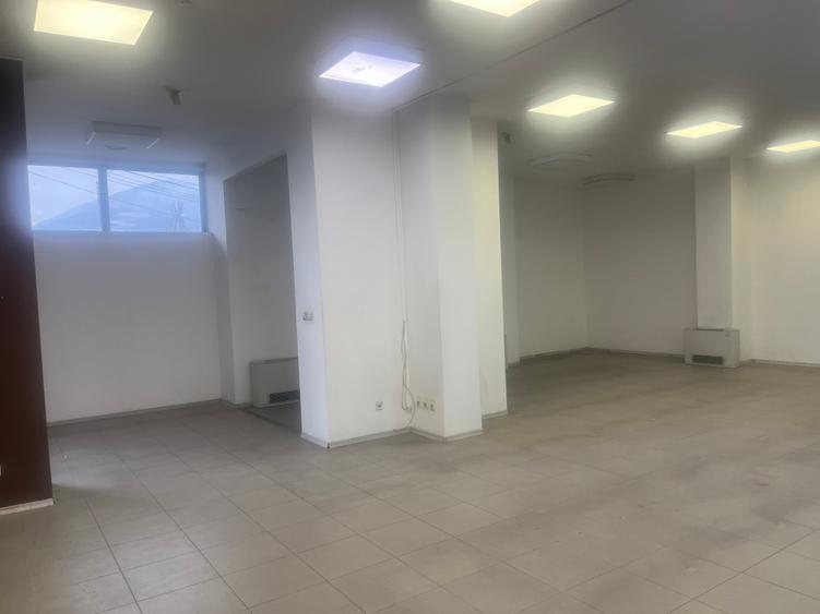 Reducere 10%!!! Proprietar - vand spatiu comercial Piatra Neamt, 840 mp - 21