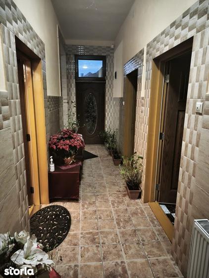 Casa impozanta in inimaSibiului,8camere ,saseasca,mobilier de colectie - 9