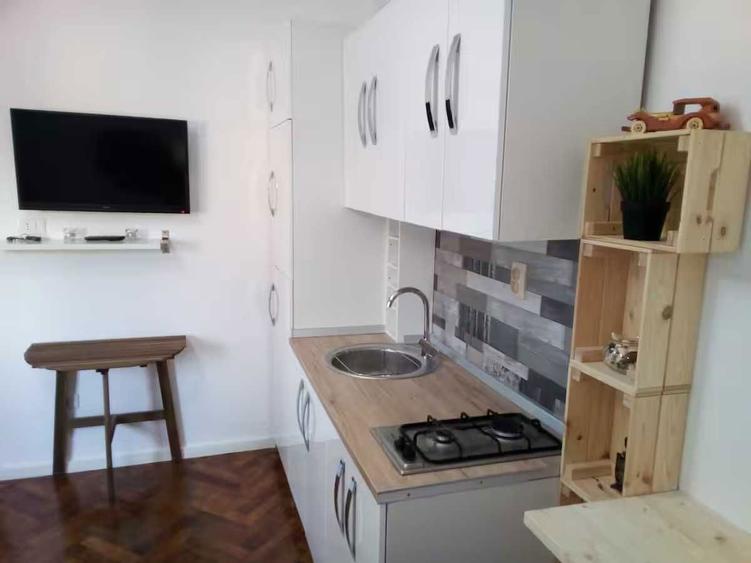 Zona Universitate, inchiriez garsoniera strada Ion brezoianu - 2