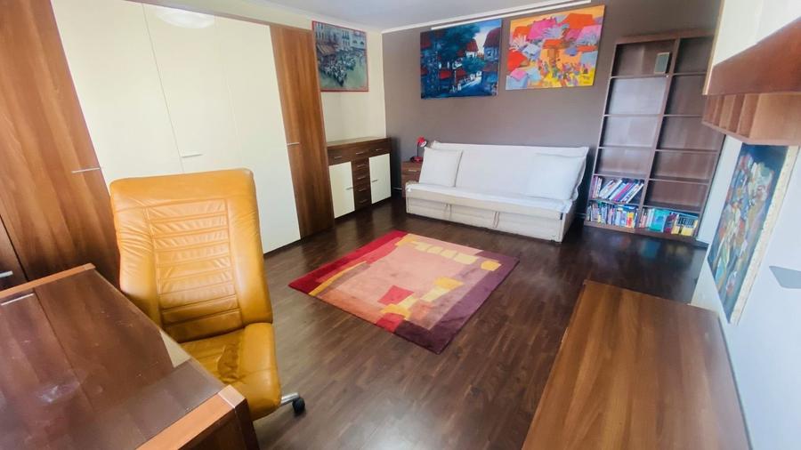 Unirii Piata Sf. Vineri - 2