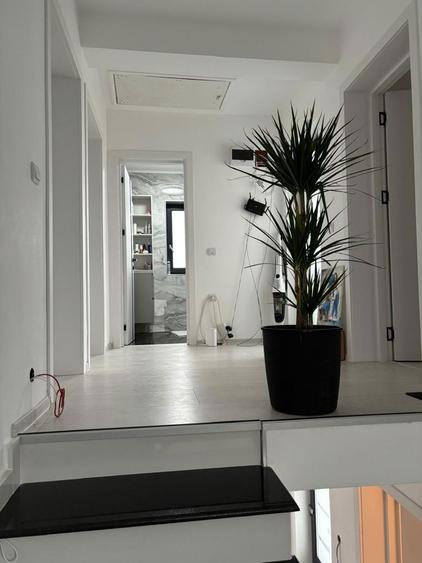 Casa parter plus etaj zona Selgros - 2