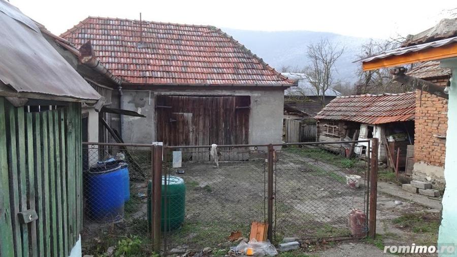 Vand casa curte si gradina in Branisca (la 15 Km de Municipiul Deva), suprafata de teren 2245 mp - 4