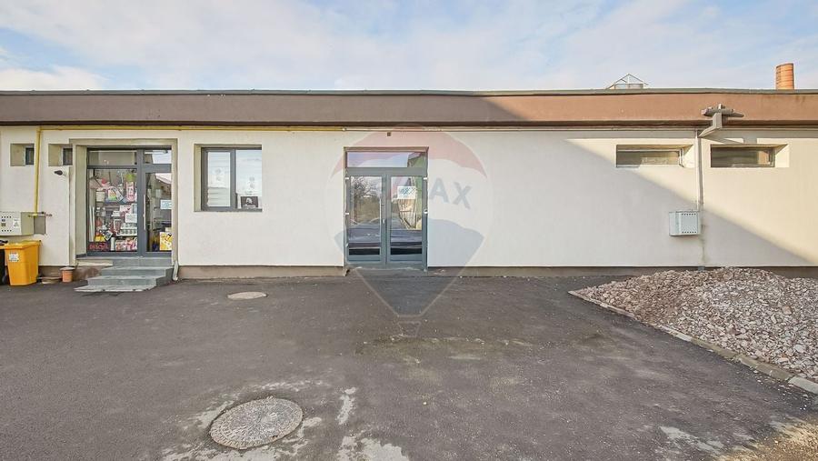 Spatii comerciale de inchiriat in Bod, suprafata 535 mp,  3 intrari - 2