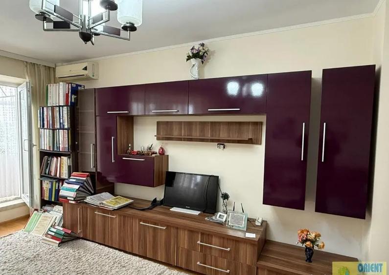 Casa de Cultura, decomandat, 2 camere, 61mp, gaze, mobilat - 15