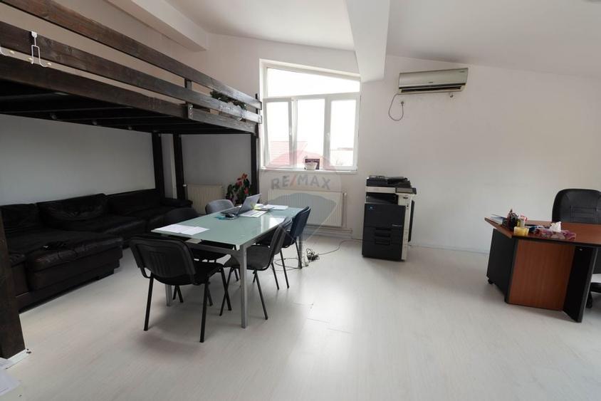 Vila cu curte de inchiriat- sector 1 - 7