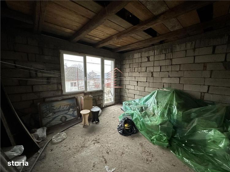 Casa 5 camere parter + etaj, teren de 1000 mq Livada - 4