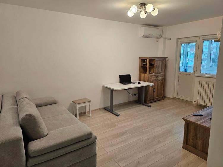 Vând garsonieră bulevardul Basarabia - 10