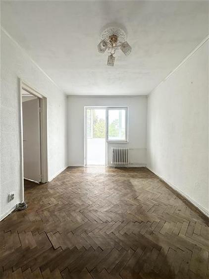 Apartament 2 Camere Semidecomandat, Etaj Intermediar, Tomis Nord Ciresica - 1