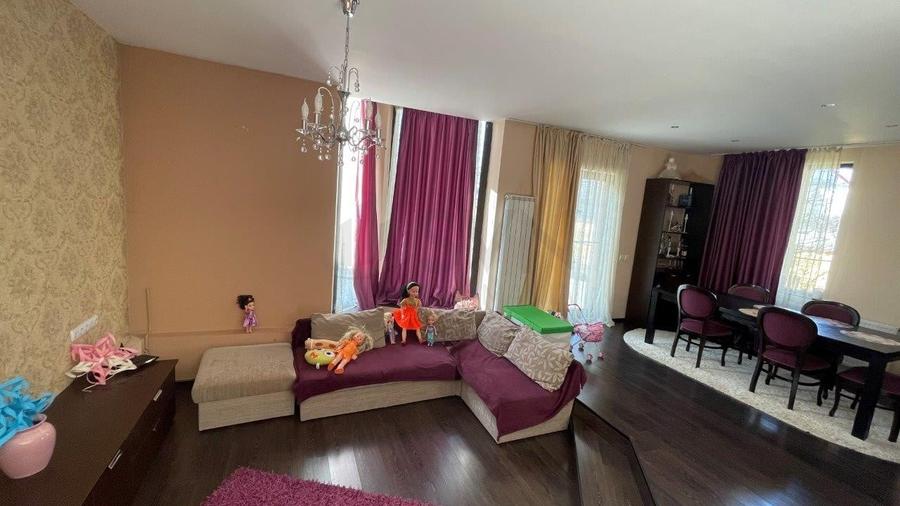 REV2003668 Tunari - Vila 6 camere 1200mp teren si garaj 3 masini - 9