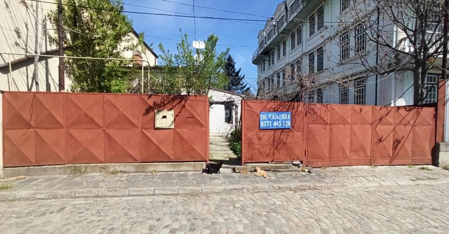 Casă cu 4 camere cu Teren 360 Mp în Falezei Casă cu 4 camere cu Teren 360 Mp în Falezei